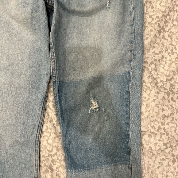 Abercrombie Curve Love the Mom High Rise Jean - Picture 4 of 11